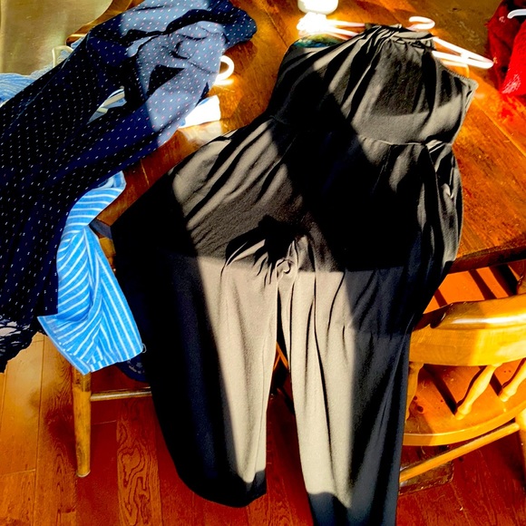 Black wide legged romper - Picture 1 of 3